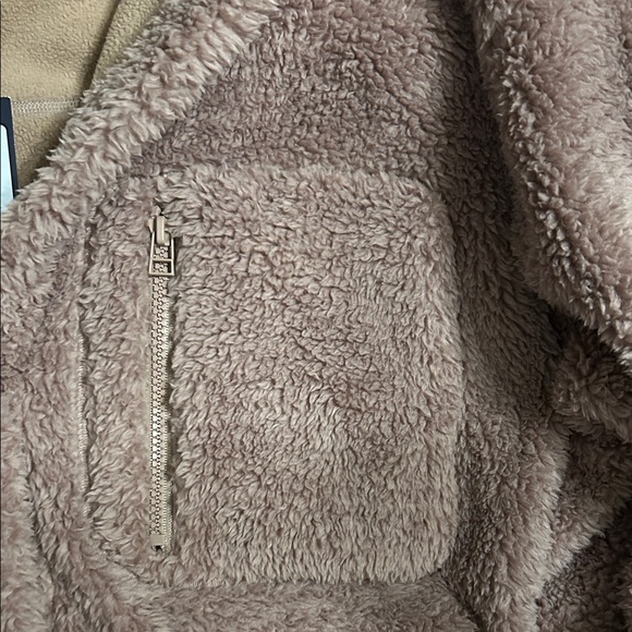 Smash + Tess x Kaitlyn Bristowe Taupe Teddy Jacket - Picture 3 of 5